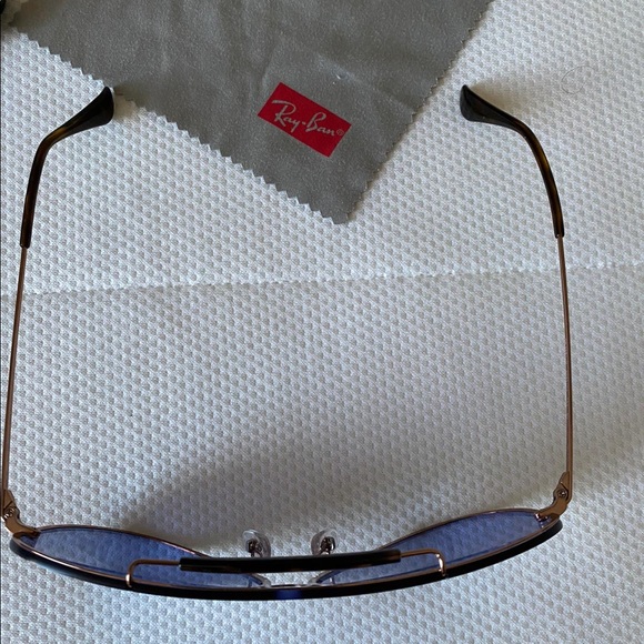 Ray Ban Aviator Sunglasses - Picture 9 of 9